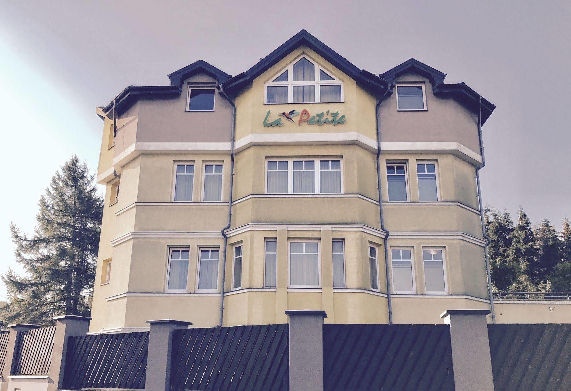 La Petite Apartments & Rooms グダニスク エクステリア 写真